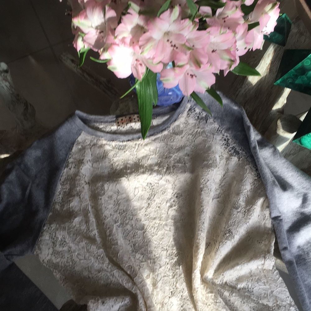 Asymmetrical sweater from Rio - Picture 3 of 6